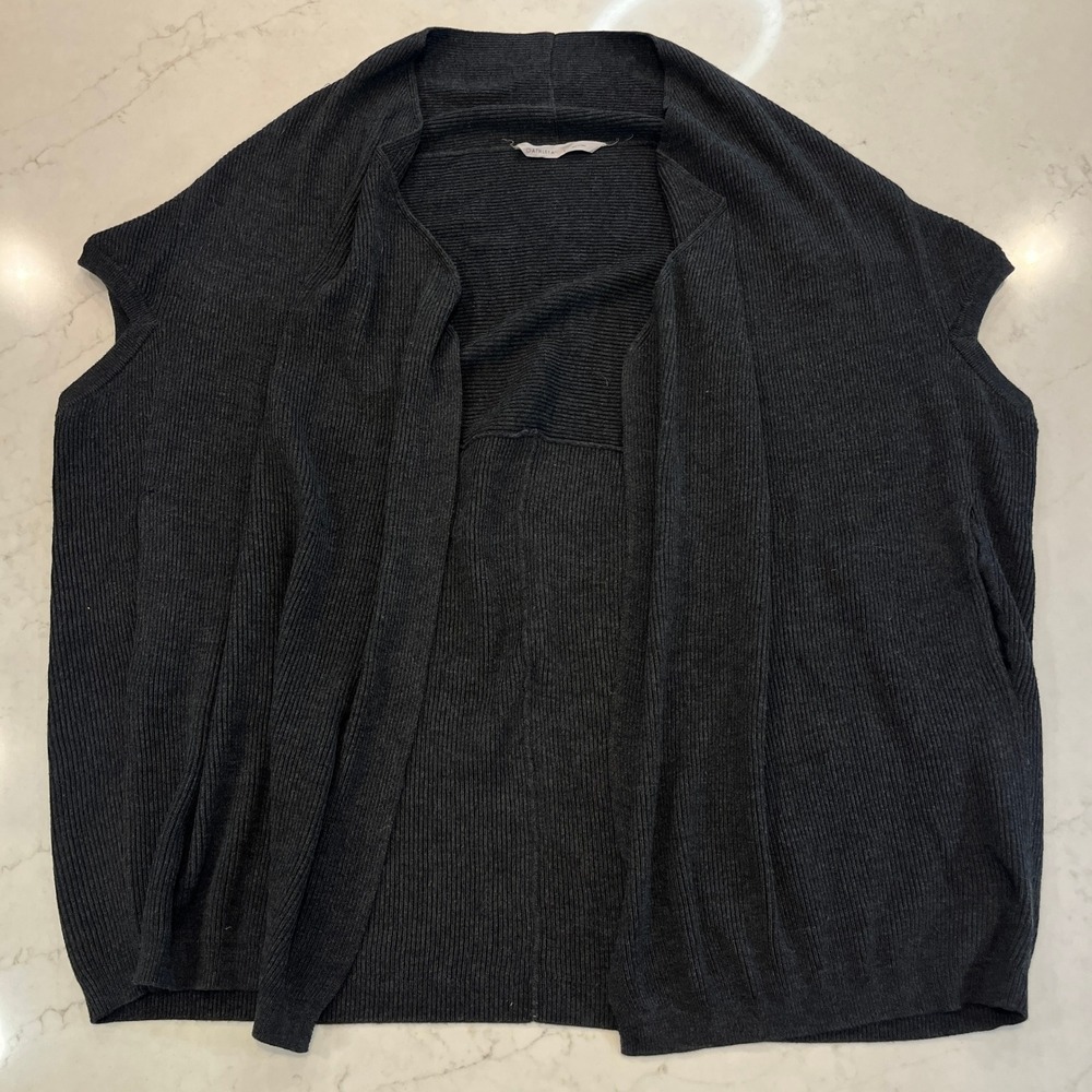 Athleta Cocoon Sleeveless Open Cardigan L Gray Oversized‎ Pockets Ribbed Chunky